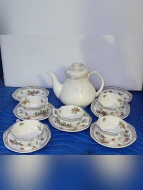 VINTAGE ROYAL DOULTON Elegant White Floral Porcelain Tea Set with Rose Accents